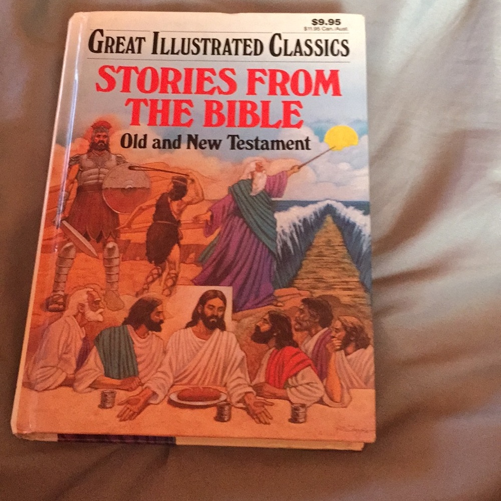 Books - Picture 4 of 8